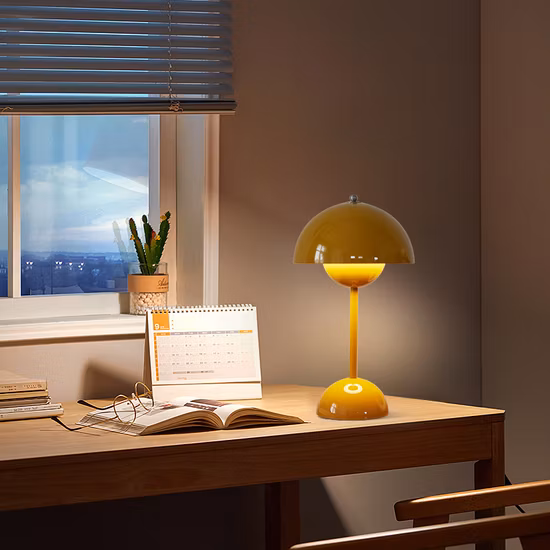 New Modern Mushroom Style Touch Dimmable Bedroom Bedside Night Light LED Table Lamp for Home Decoration