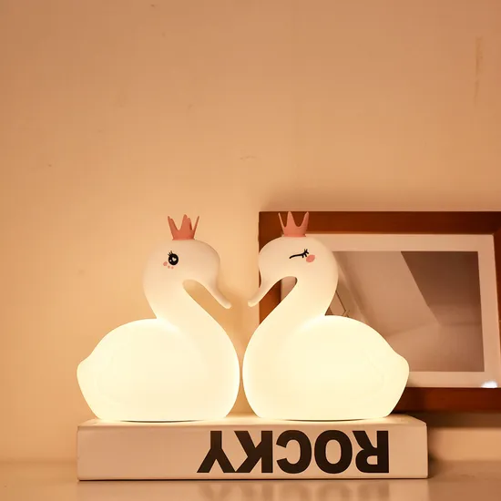 Bedroom Swan LED Kids Silicon Night Lamp for Children 