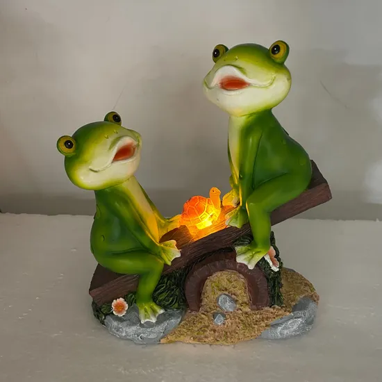 Customized Resin Frog Solar Light Garden Decor 