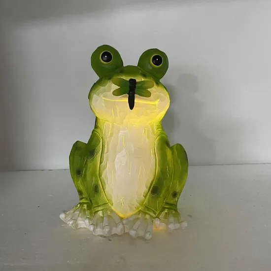 Solar Frog Garden Sculpture Decorative Outdoor Light 